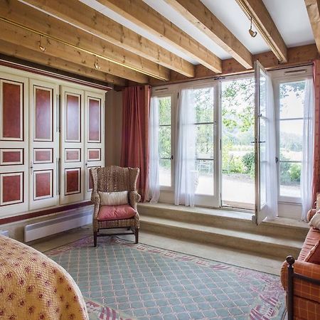 ロリオル・デュ・コンタ Chateau Talaud Bed & Breakfast エクステリア 写真