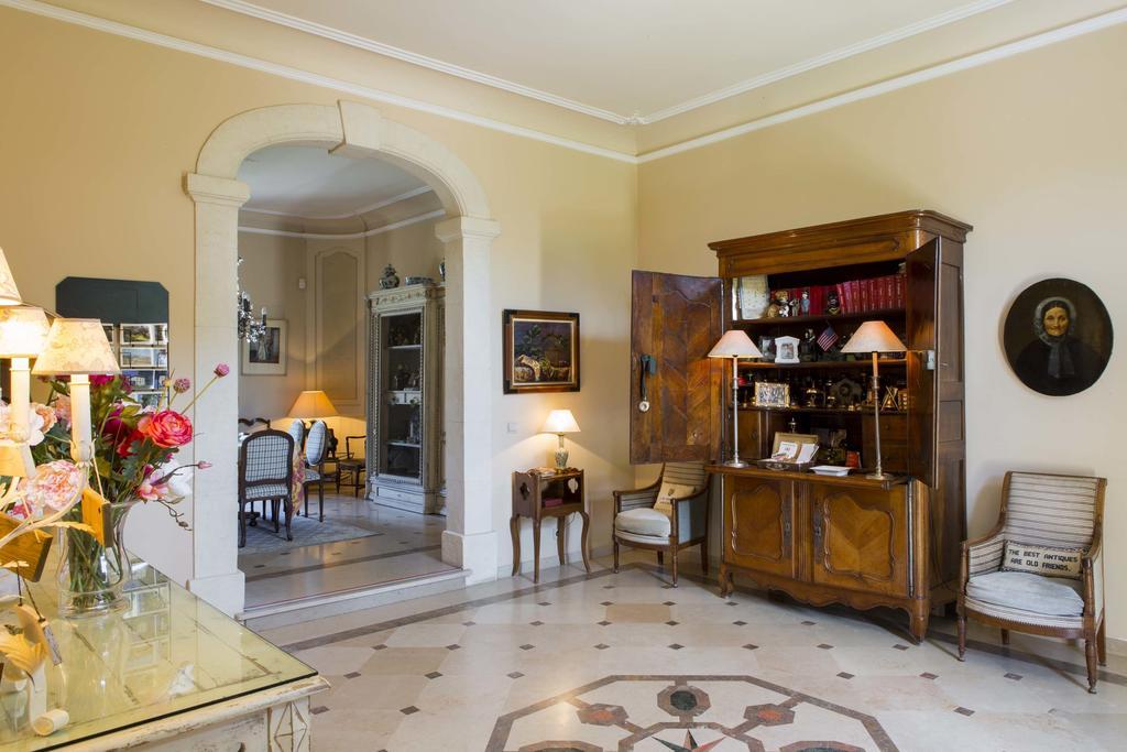 ロリオル・デュ・コンタ Chateau Talaud Bed & Breakfast エクステリア 写真