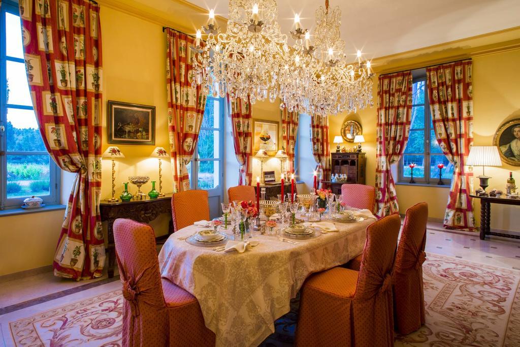 ロリオル・デュ・コンタ Chateau Talaud Bed & Breakfast エクステリア 写真